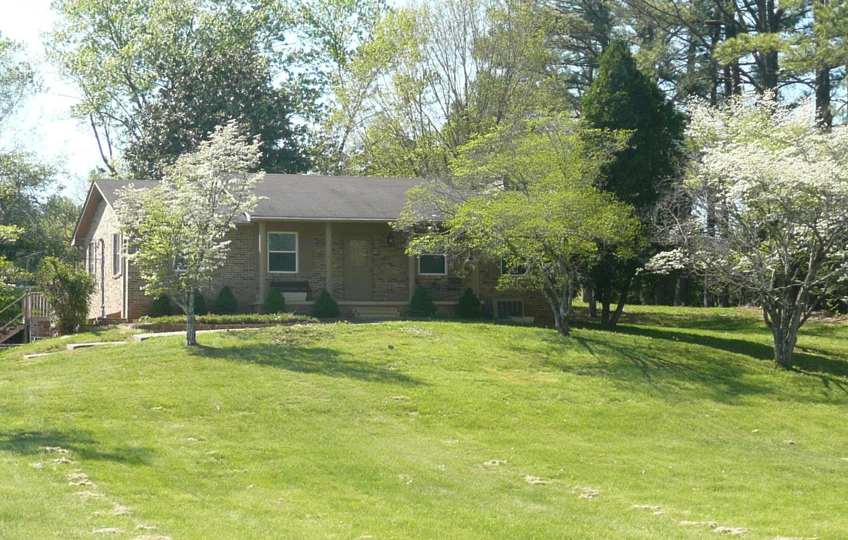 5601 Maloneyville Road Corryton, TN 37721 - Photo 1 of 31 P1090290