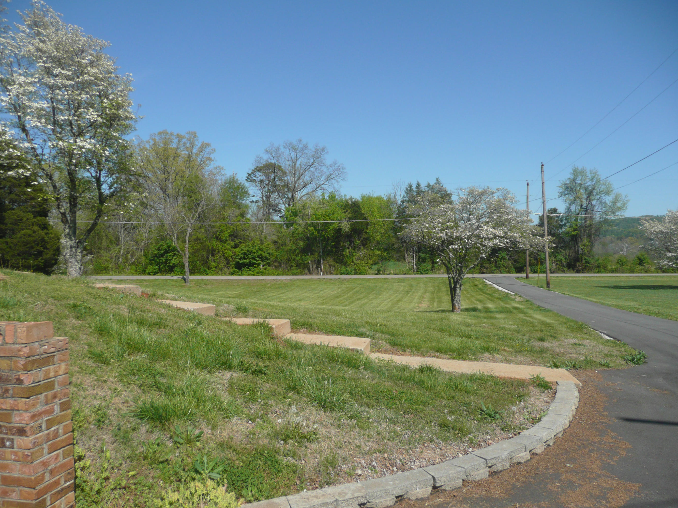 5601 Maloneyville Road Corryton, TN 37721 - Photo 4 of 31 P1090296