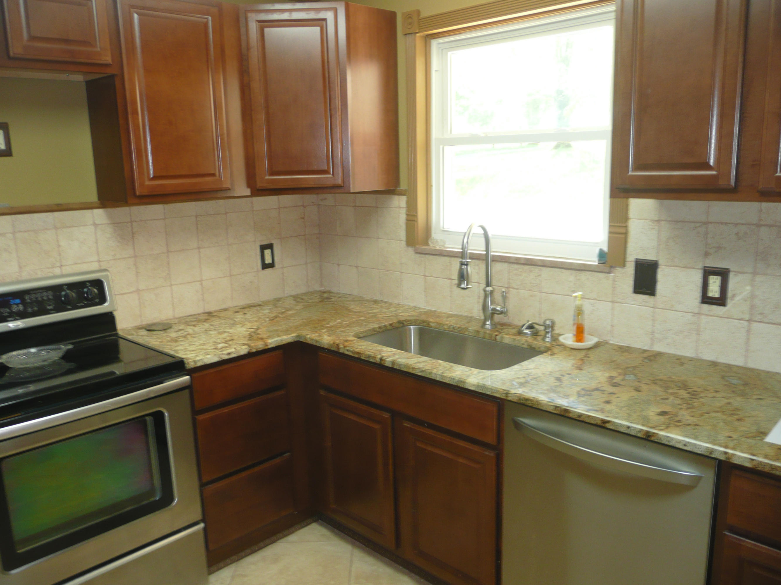 5601 Maloneyville Road Corryton, TN 37721 - Photo 7 of 31 P1090323