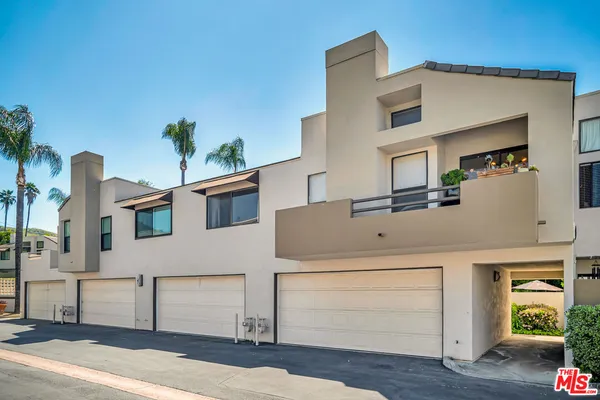 $720,000 | 4267 Las Virgenes Road, Unit 1, Calabasas, CA 91302