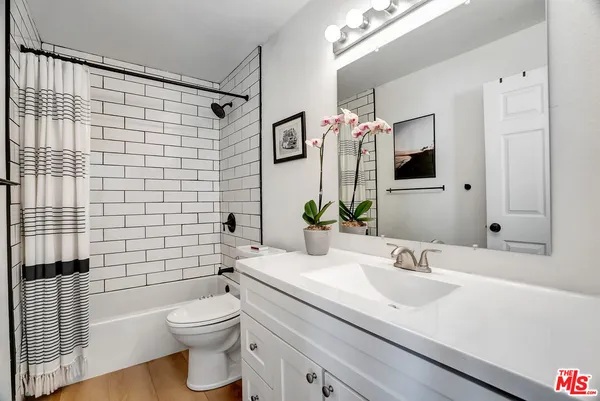 $720,000 | 4267 Las Virgenes Road, Unit 1, Calabasas, CA 91302