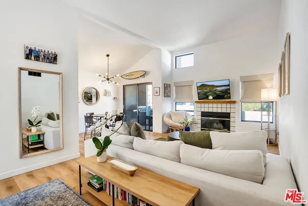 $720,000 | 4267 Las Virgenes Road, Unit 1, Calabasas, CA 91302