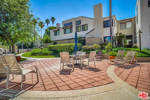 $720,000 | 4267 Las Virgenes Road, Unit 1, Calabasas, CA 91302