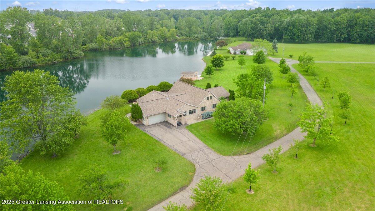 4240 Dell Road Lansing, MI 48911 - Photo 1 of 90 25-Media Jett - 17
