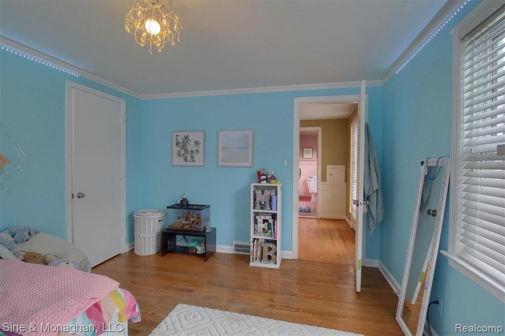1354 Whittier Road Grosse Pointe Park, MI 48230 - Photo 23 of 40