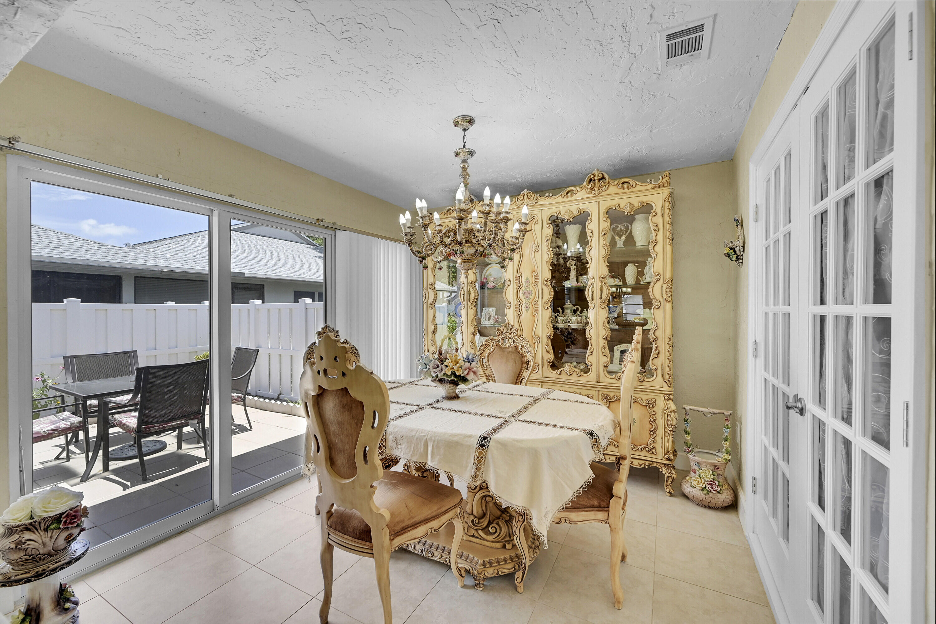8624 Jasmine Way Boca Raton, FL 33496 - Photo 12 of 34 14_52477- (14)