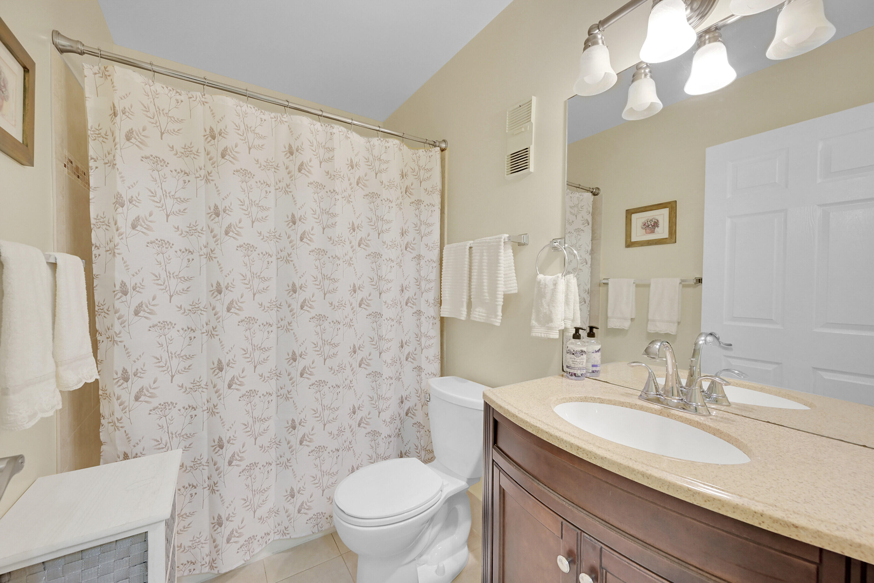 8624 Jasmine Way Boca Raton, FL 33496 - Photo 17 of 34 20_bathroom 2