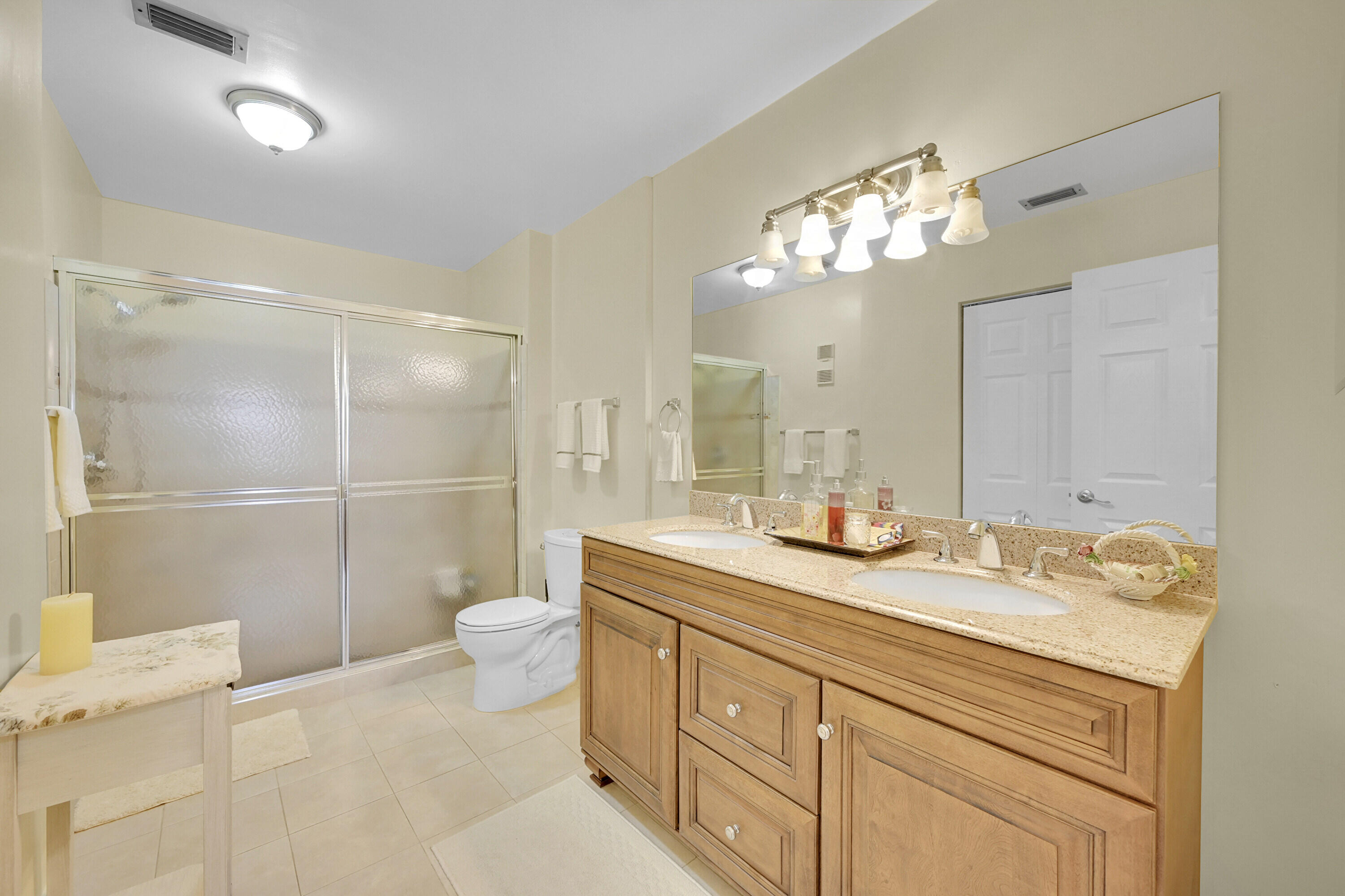 8624 Jasmine Way Boca Raton, FL 33496 - Photo 21 of 34 25_primary bathroom