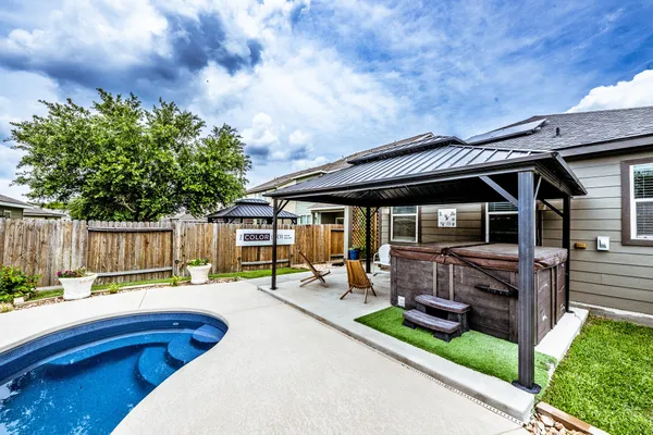 $320,000 | 10880 South Lake Mist Lane, Willis, TX 77318