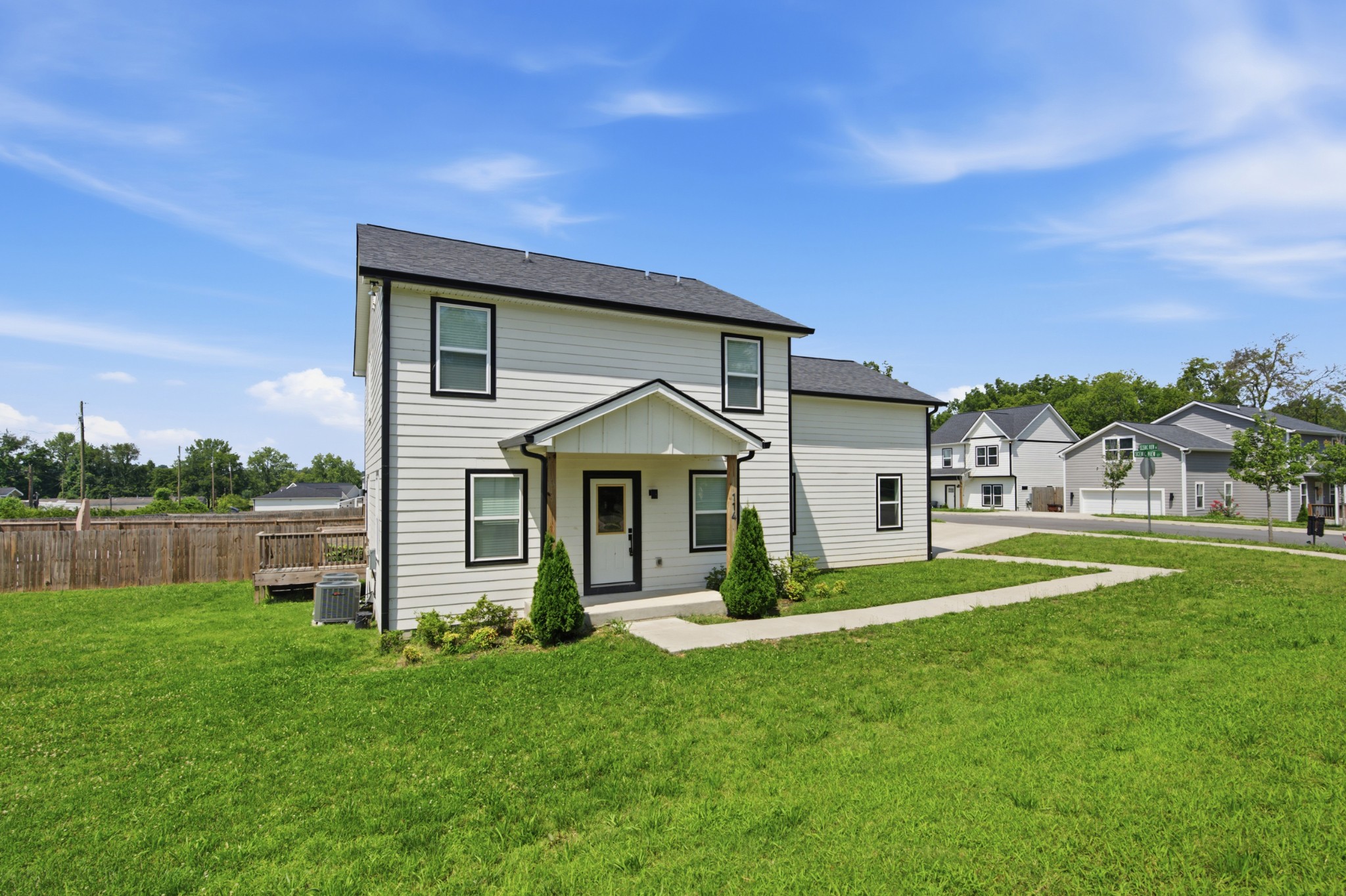 114 Scenic View Road Old Hickory, TN 37138 - Photo 2 of 34