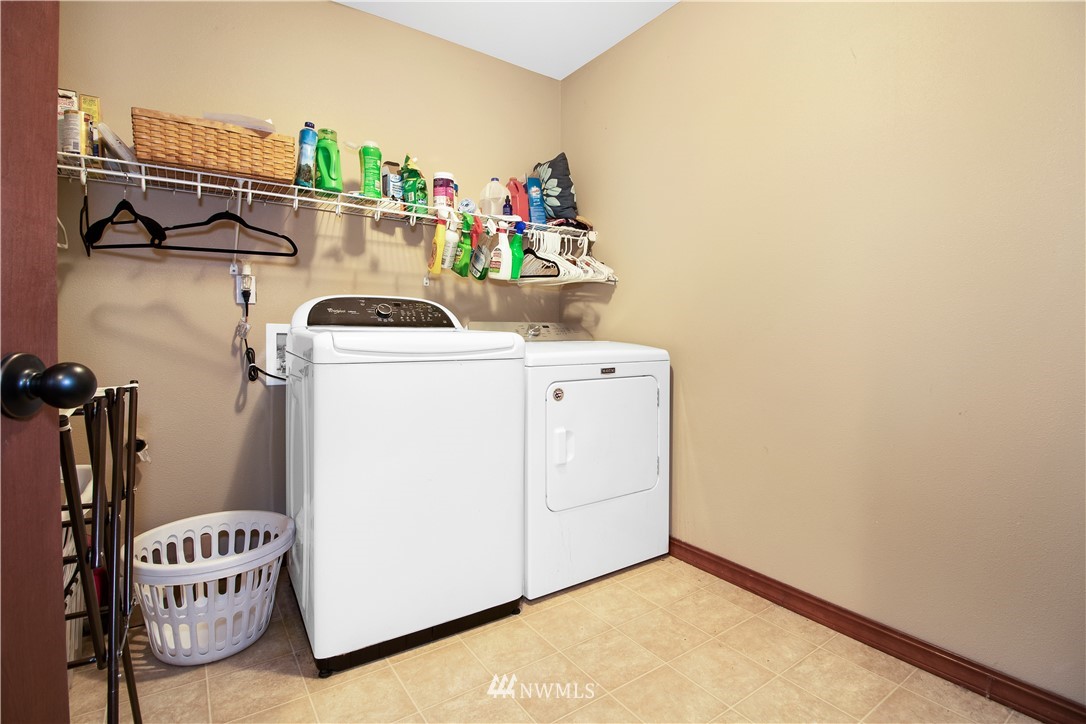 16704 Sargent Road Southwest Rochester, WA 98579 - Photo 30 of 40 a utility room with dryer and washer