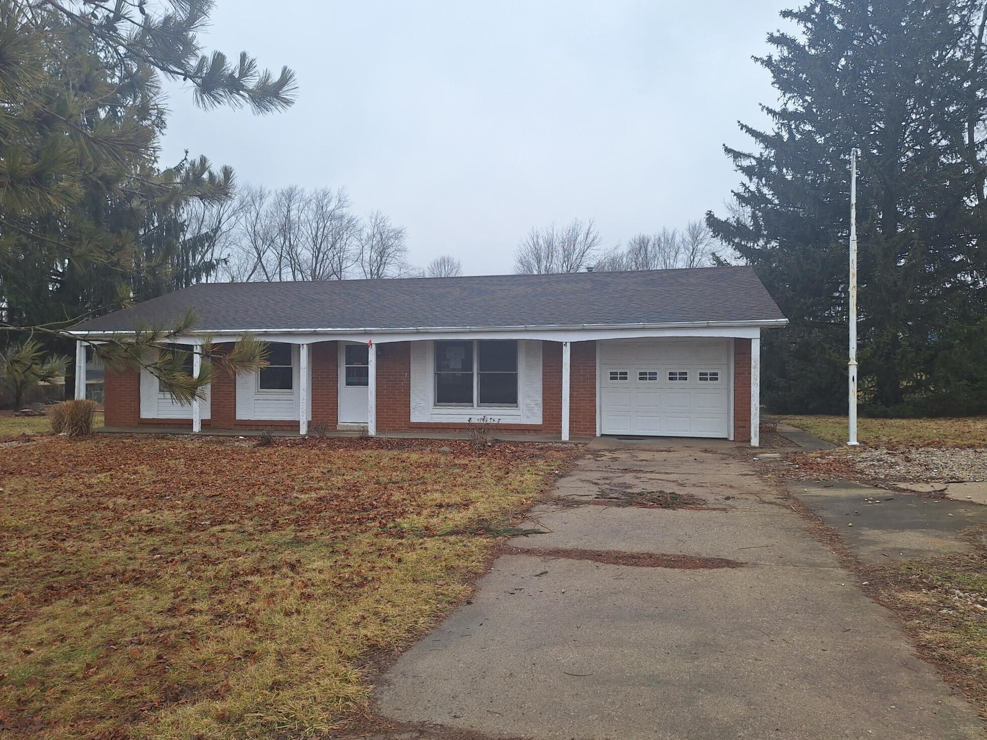 1104 East Royerton Road Muncie, IN 47303 - Photo 1 of 12 Gallery Image 1