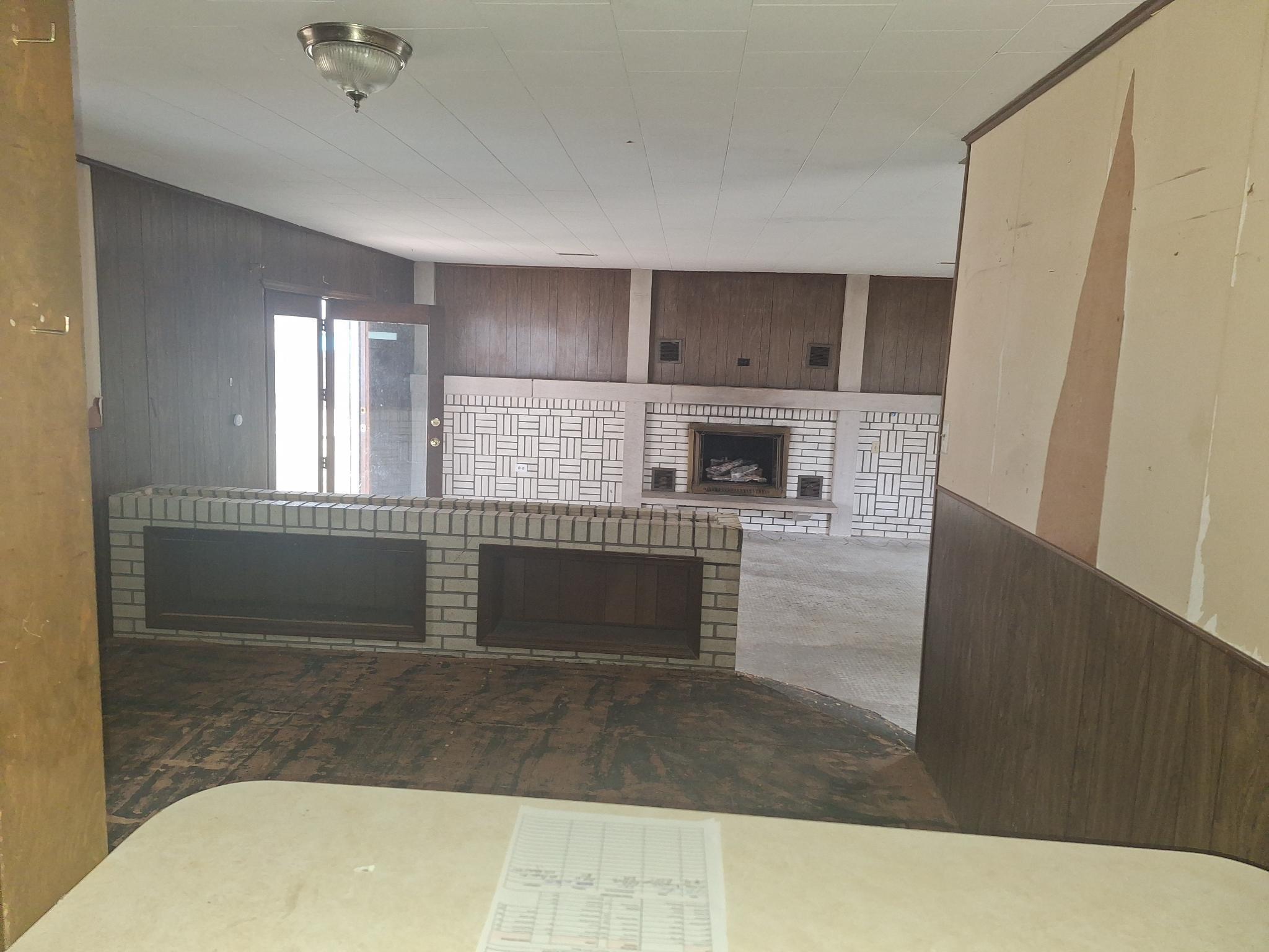 1104 East Royerton Road Muncie, IN 47303 - Photo 6 of 12 Gallery Image 6