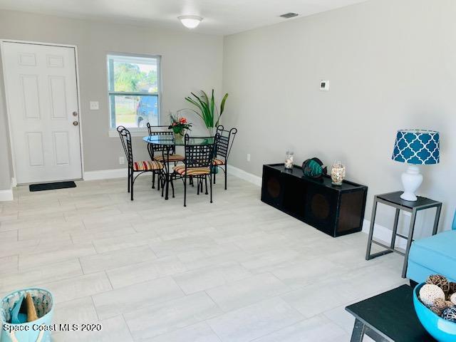 2118 Little John Road Melbourne, FL 32935 - Photo 7 of 18 IMG_2211