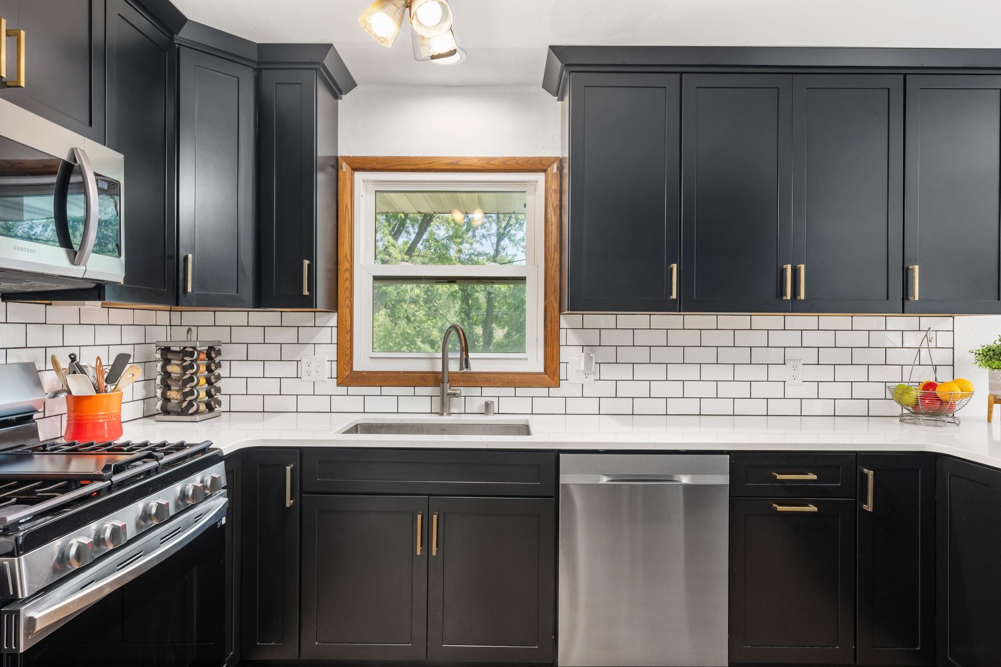 1011 Bay Ridge Road Madison, WI 53716 - Photo 11 of 38