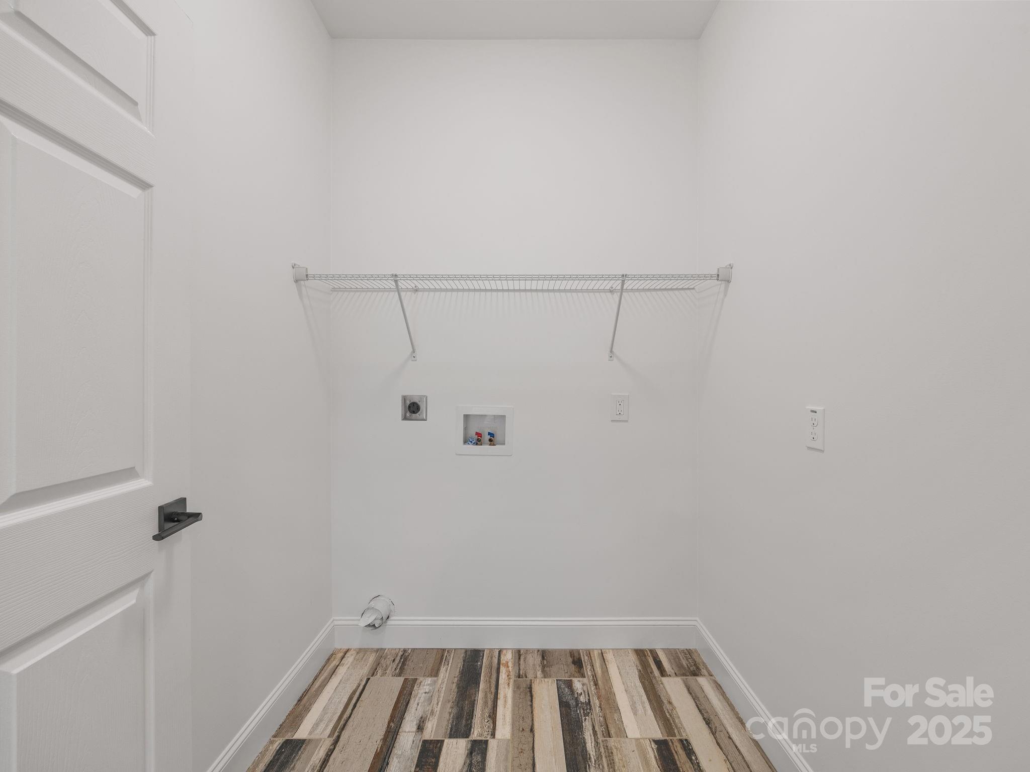 409 South Lyles Avenue Landrum, SC 29356 - Photo 16 of 36 a view of small space