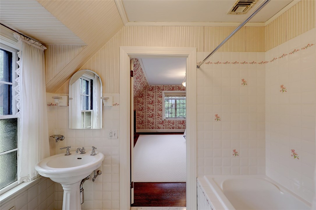 22 Balton Road Providence, RI 02906 - Photo 36 of 40 Gallery Image 36