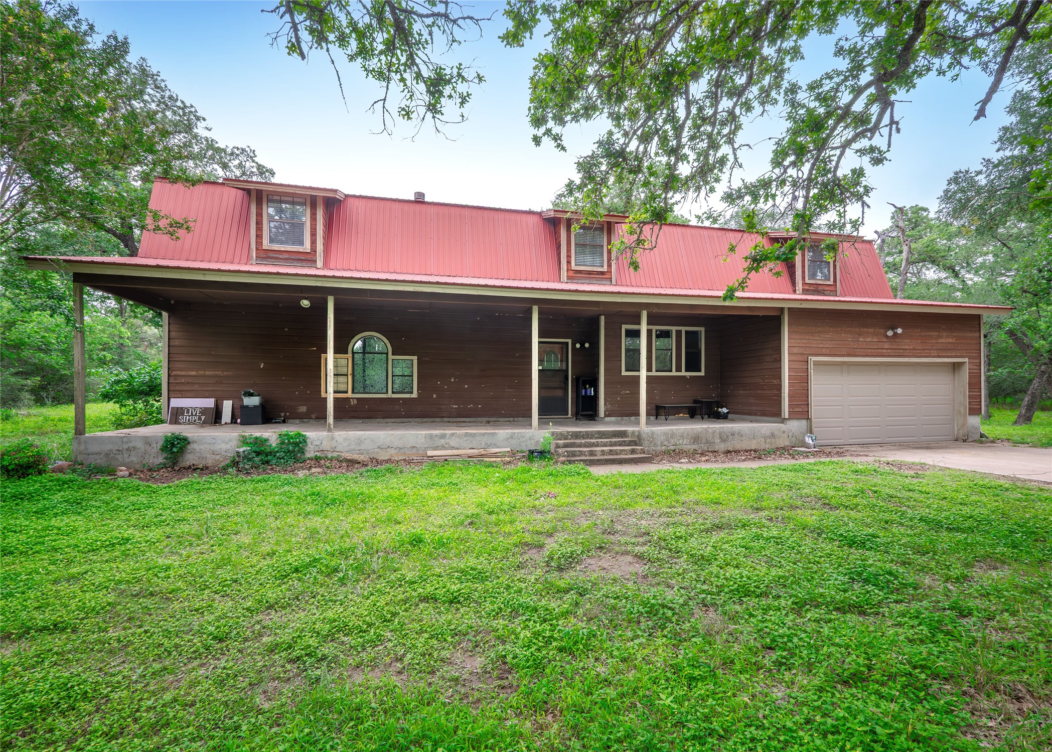 222 Pr 2005 Lockhart, TX 78644 - Photo 1 of 39