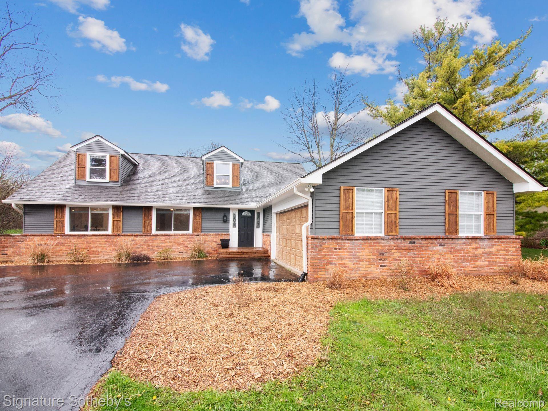 2682 Peterboro Road West Bloomfield, MI 48323 - Photo 1 of 46 1.jpg