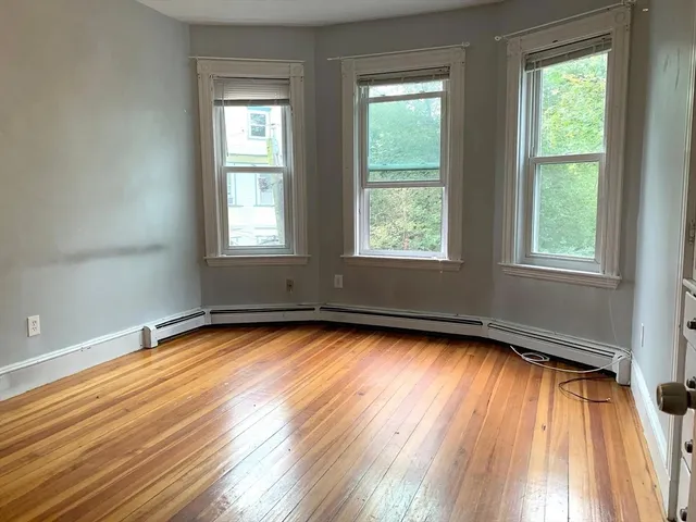 $4,000 | 5 Iroquois Street, Unit 2, Boston, MA 02120