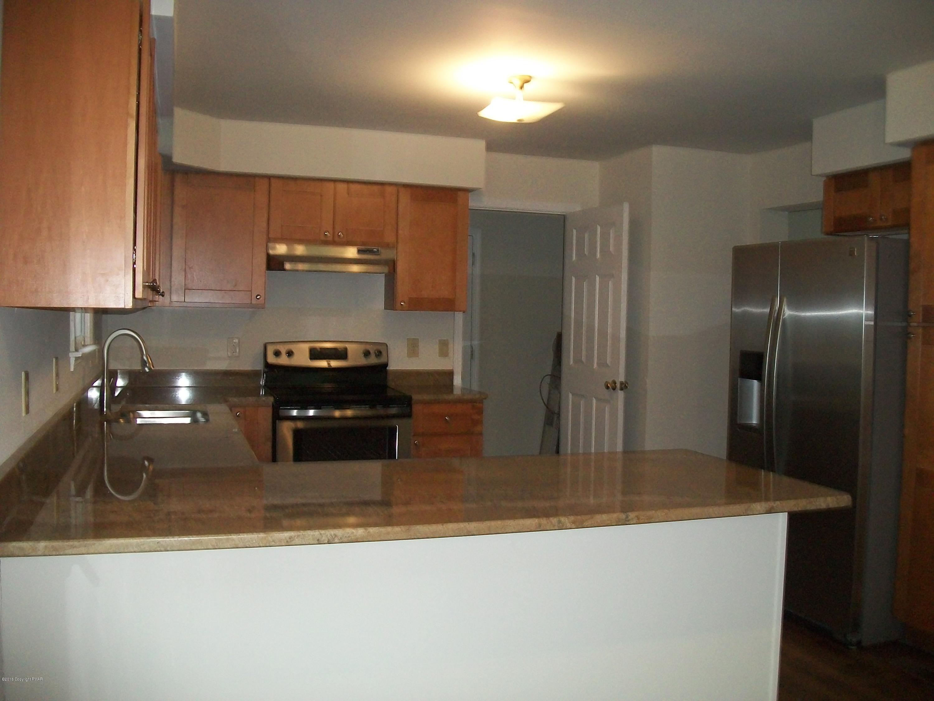 621 Smith Hill Road Stroudsburg, PA 18360 - Photo 5 of 13 kitchen