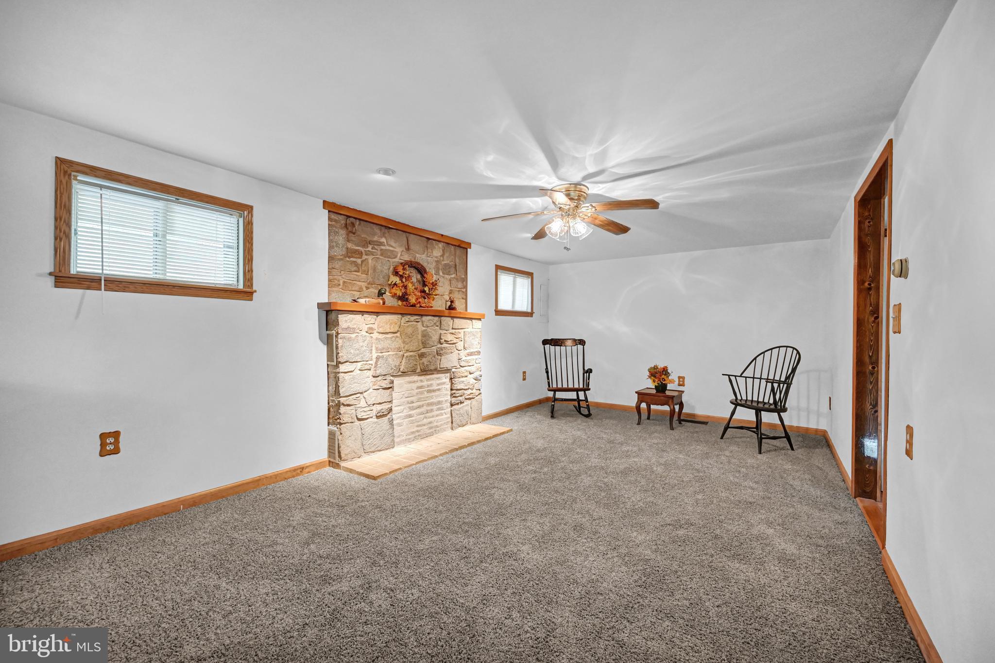 386 Neill Run Road Delta, PA 17314 - Photo 4 of 42 Gallery Image 4
