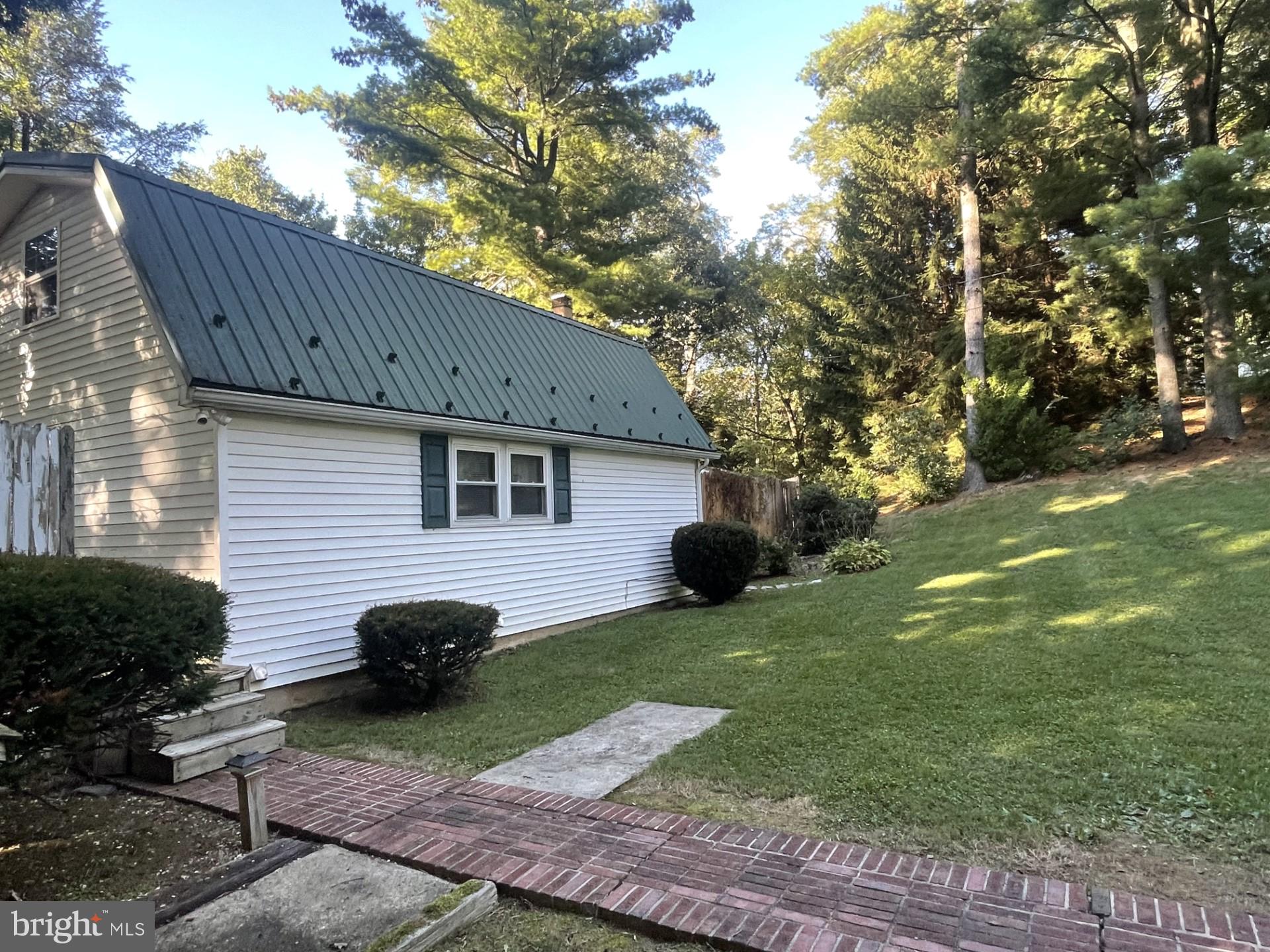 386 Neill Run Road Delta, PA 17314 - Photo 9 of 42 Gallery Image 9