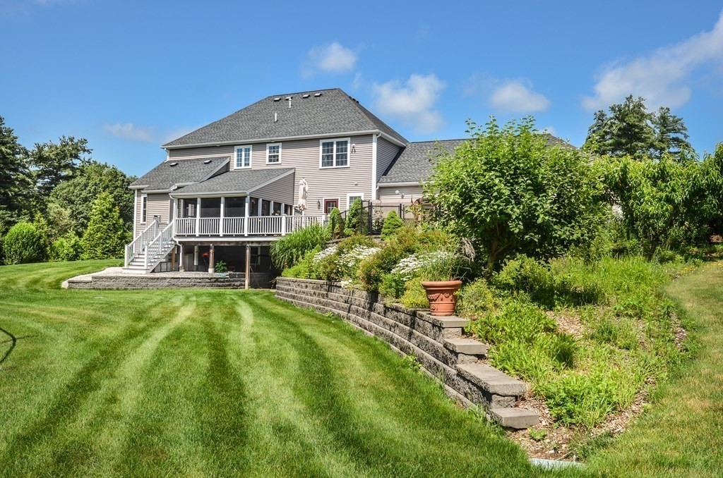 172 River Road West Berlin, MA 01503 - Photo 9 of 42 Gallery Image 9