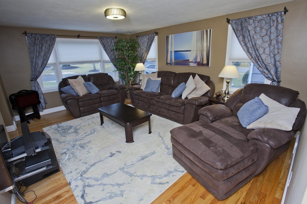 5 Hazel Street West Springfield, MA 01089 - Photo 14 of 24 Gallery Image 14