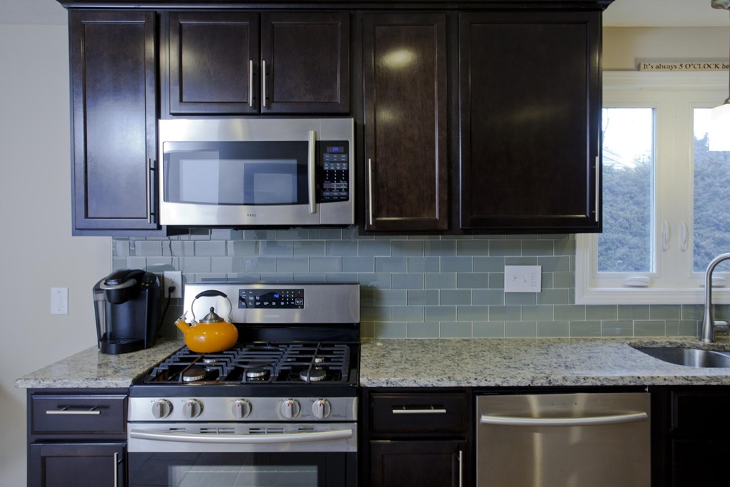 5 Hazel Street West Springfield, MA 01089 - Photo 8 of 24 Gallery Image 8