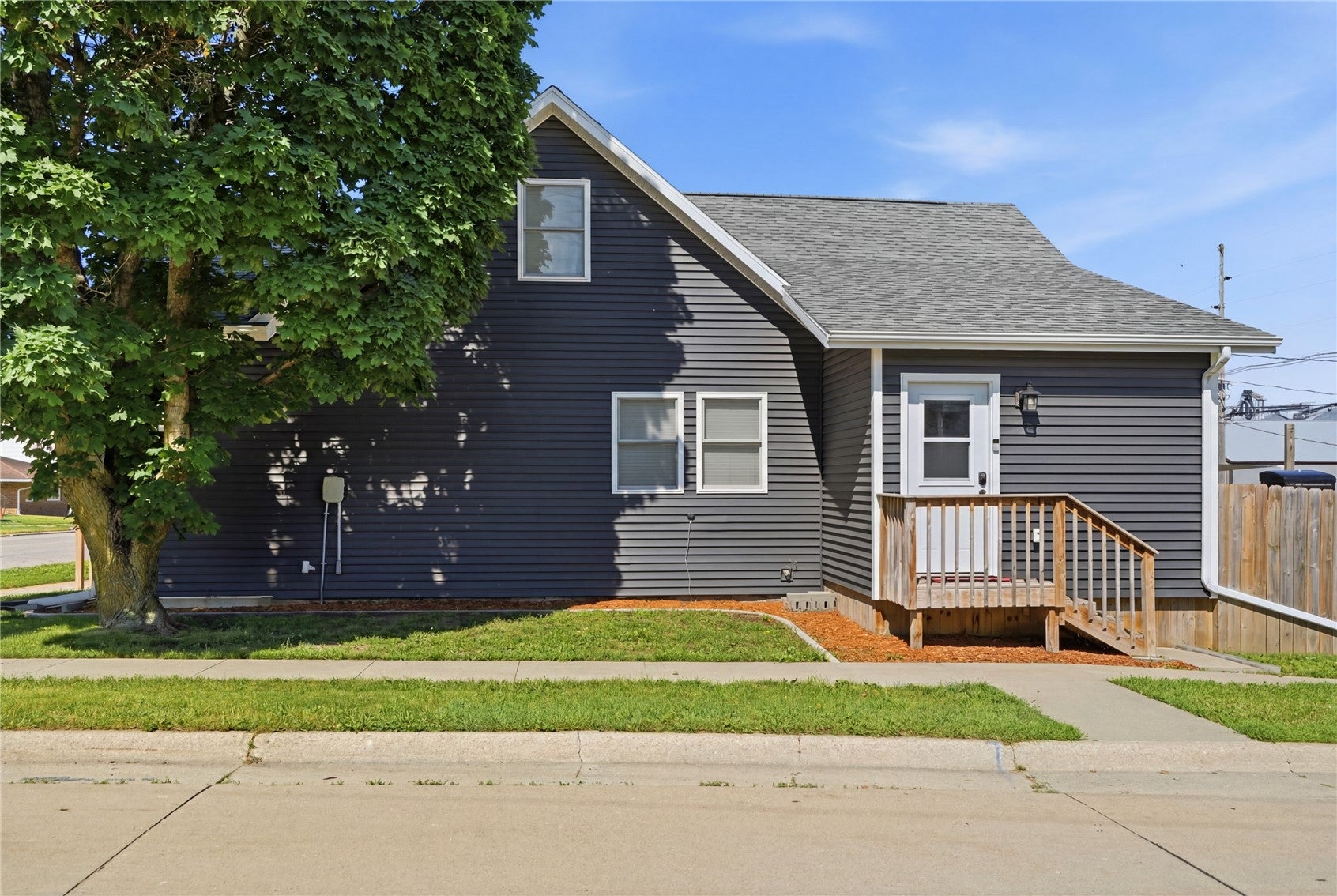 502 3rd Street Victor, IA 52347 - Photo 1 of 30 Gallery Image 1