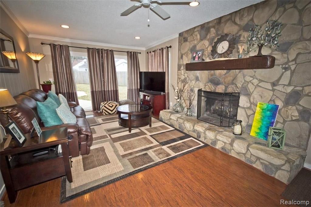 1529 Butternut Avenue Royal Oak, MI 48073 - Photo 9 of 43