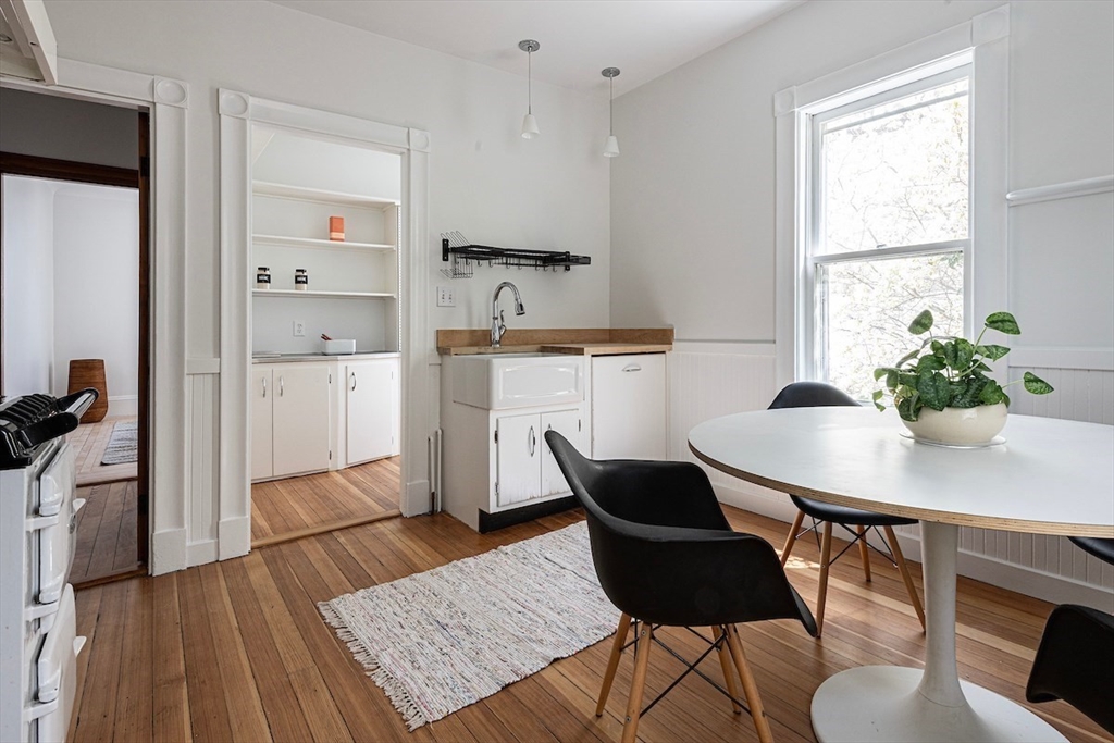 9 Charnwood Road, Unit 2 Somerville, MA 02144 - Photo 12 of 28 Gallery Image 12