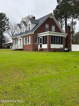 $260,000 | 432 East Main Street, Conway, NC 27820