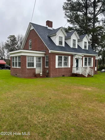 $260,000 | 432 East Main Street, Conway, NC 27820