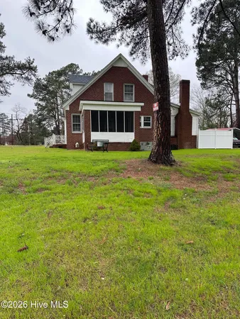 $260,000 | 432 East Main Street, Conway, NC 27820