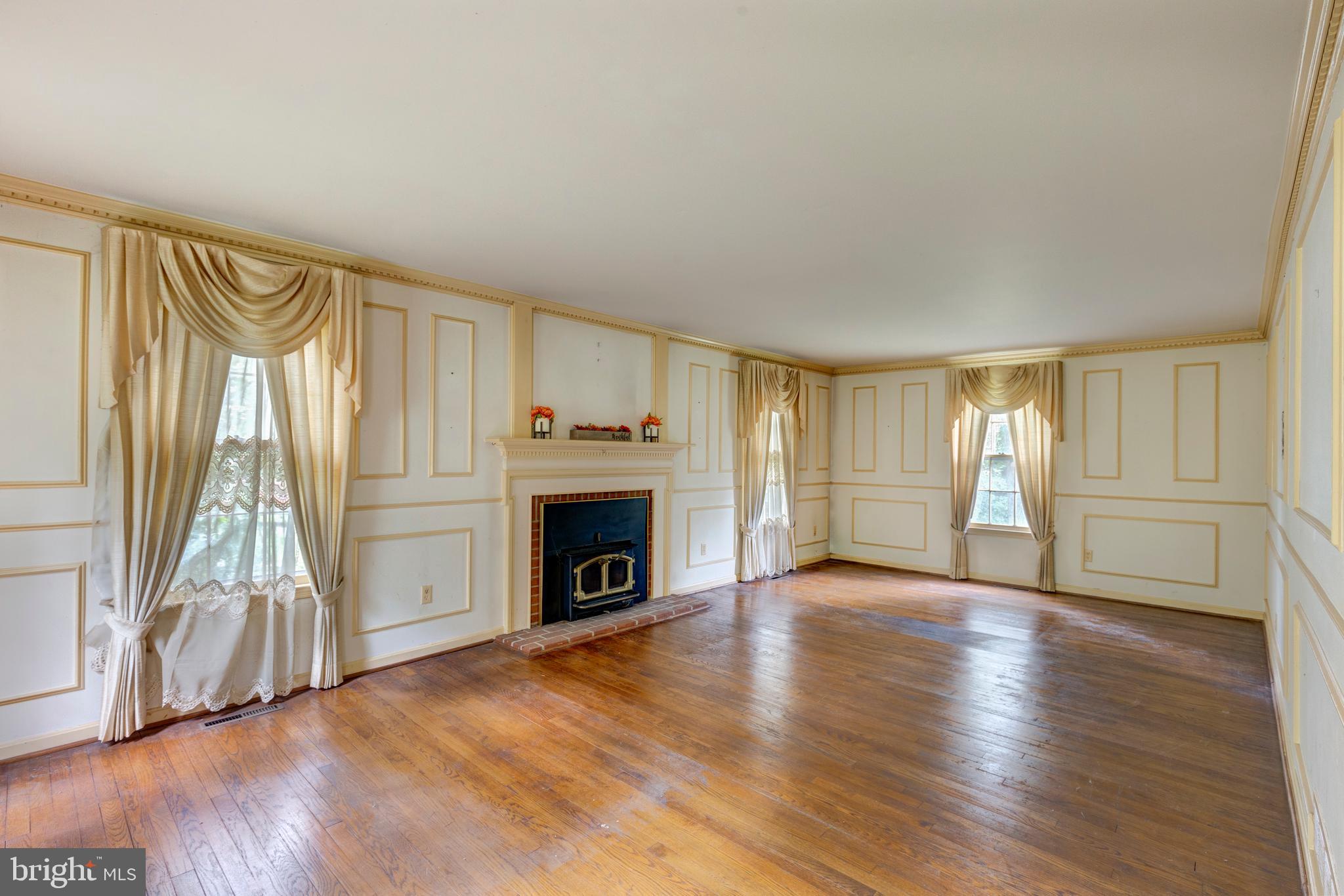 228 Leppo Road Westminster, MD 21158 - Photo 16 of 73 Grand Living Room with FP & insert