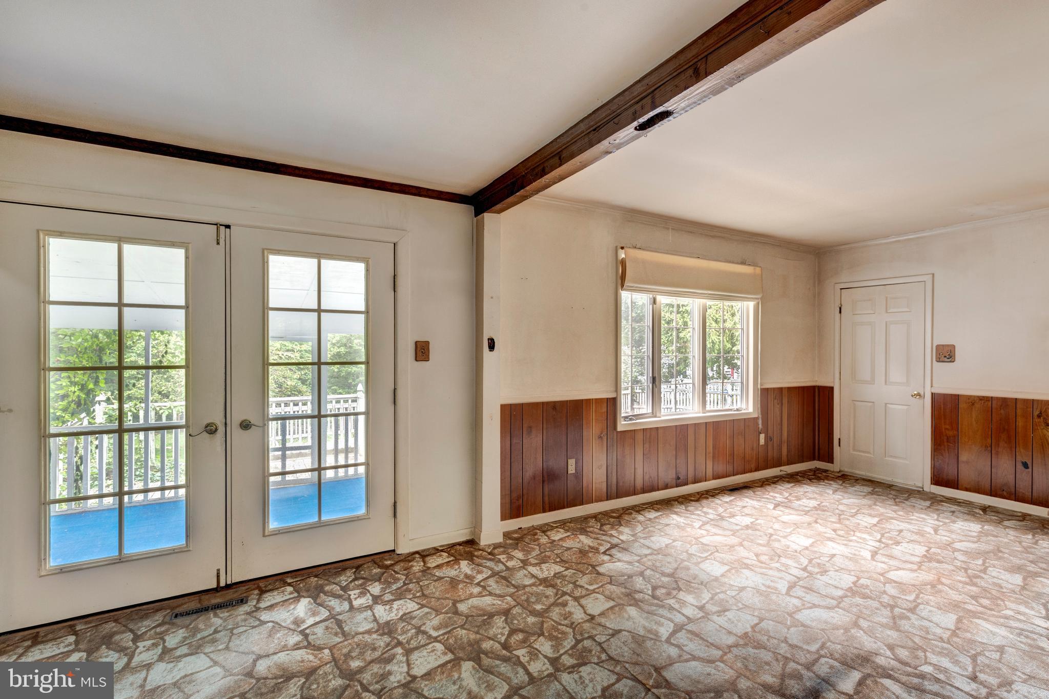 228 Leppo Road Westminster, MD 21158 - Photo 35 of 73 Patio doors to the back deck