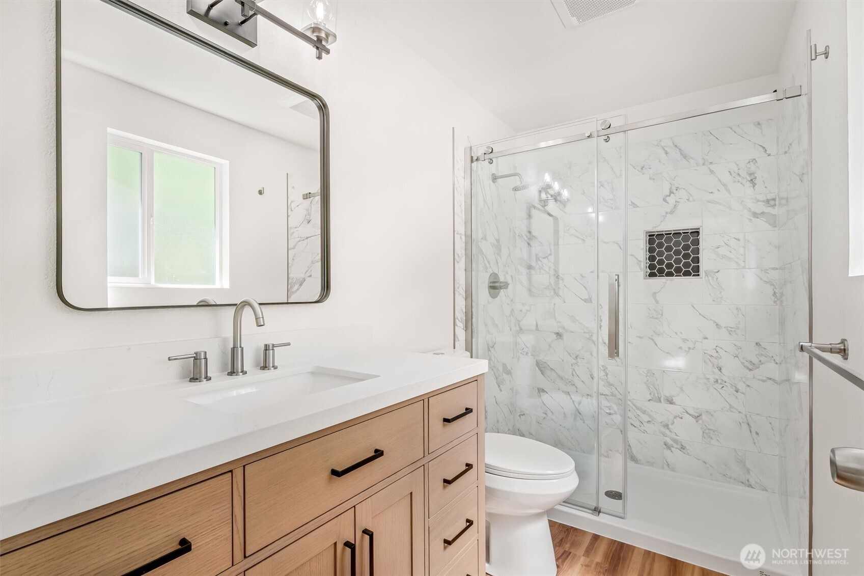 8830 Shell Place Edmonds, WA 98026 - Photo 19 of 39