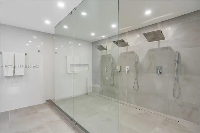 $4,999,999 | 90 North Bounty Lane, Key Largo, FL 33037