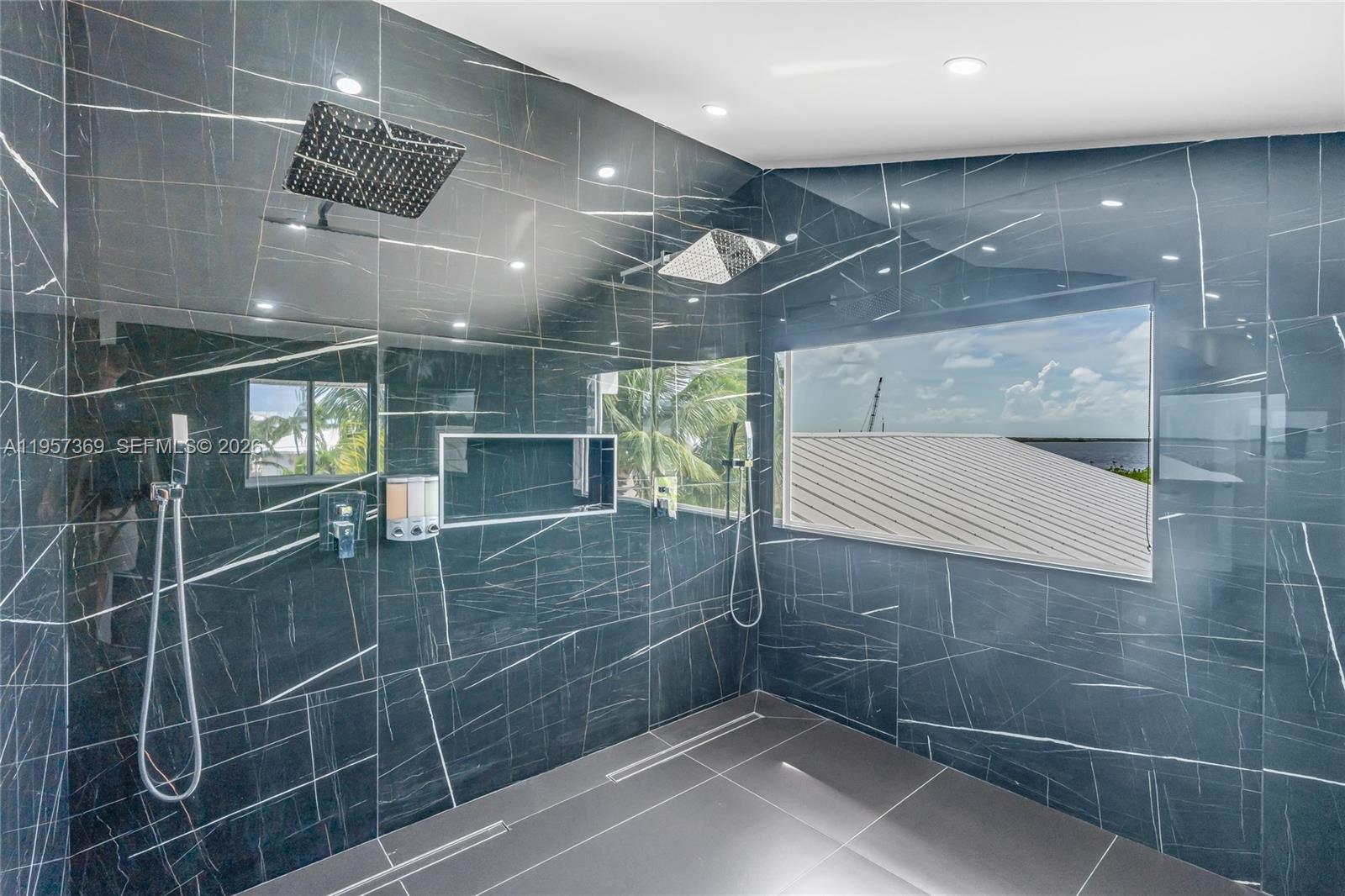 90 North Bounty Lane Key Largo, FL 33037 - Photo 31 of 39