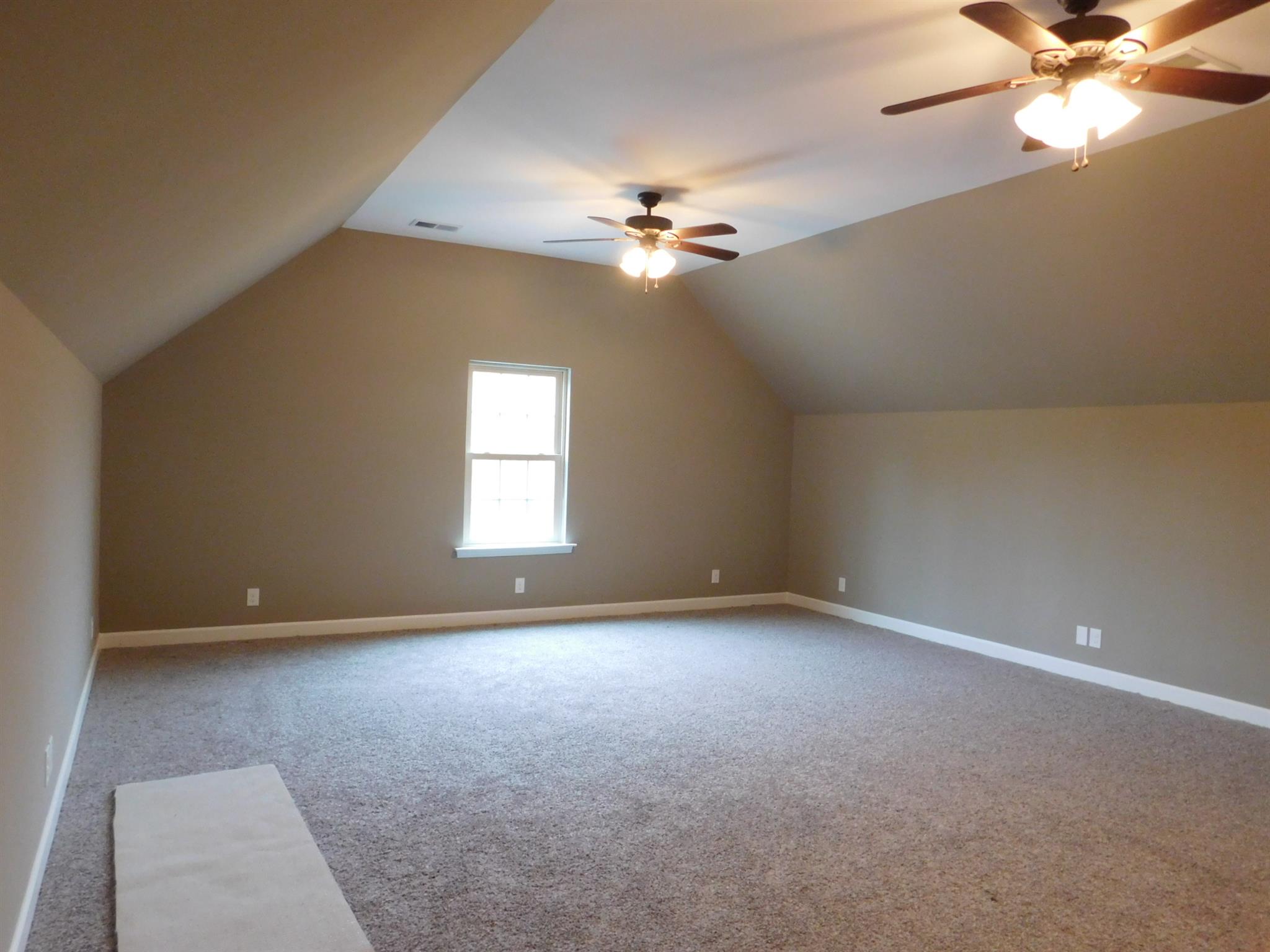 3323 Pleasant Grove Road White House, TN 37188 - Photo 7 of 10 Gallery Image 7