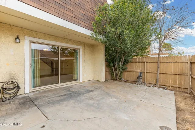 $1,885 | 8430 North 34th Drive, Phoenix, AZ 85051