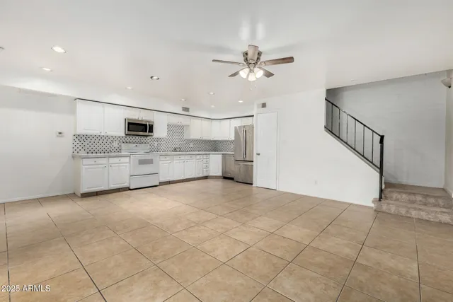 $1,700 | 8430 North 34th Drive, Phoenix, AZ 85051