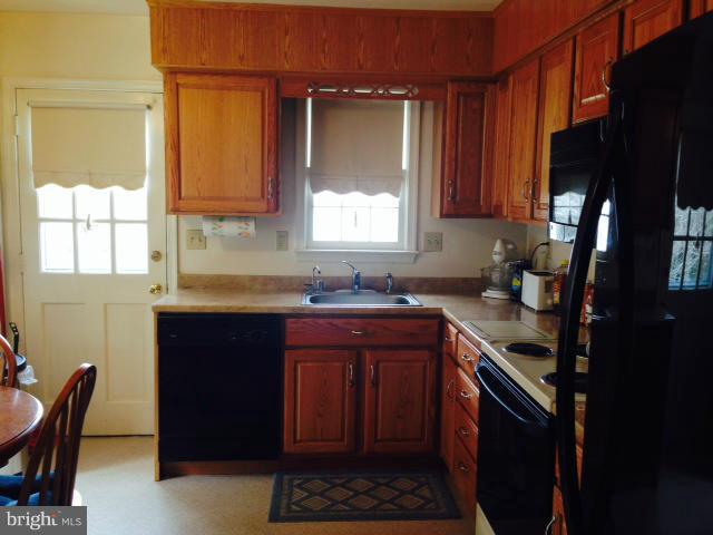 521 Clarks Run Road La Plata, MD 20646 - Photo 4 of 22 Kitchen