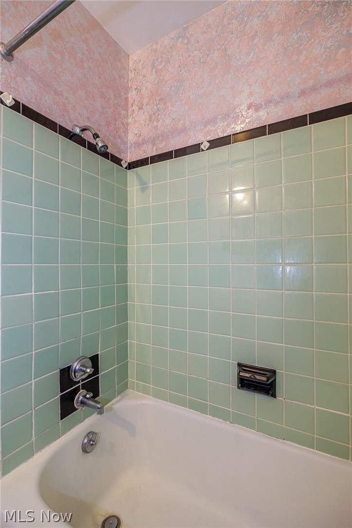 7295 State Road Cleveland, OH 44134 - Photo 19 of 26
