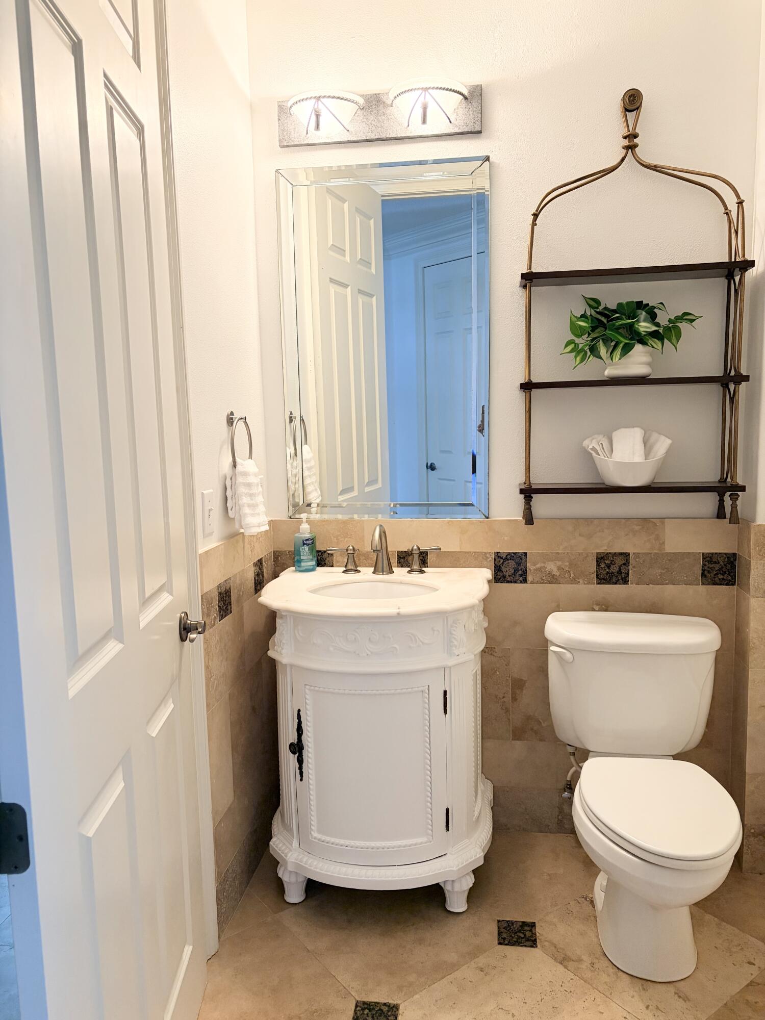 602 Harbor Boulevard, Unit 201 Destin, FL 32541 - Photo 25 of 50 Bathroom