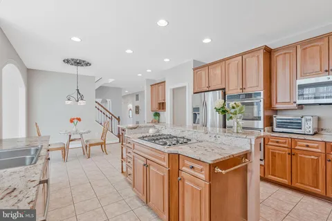 $1,575,000 | 5802 Ridings Manor Place, Centreville, VA 20120