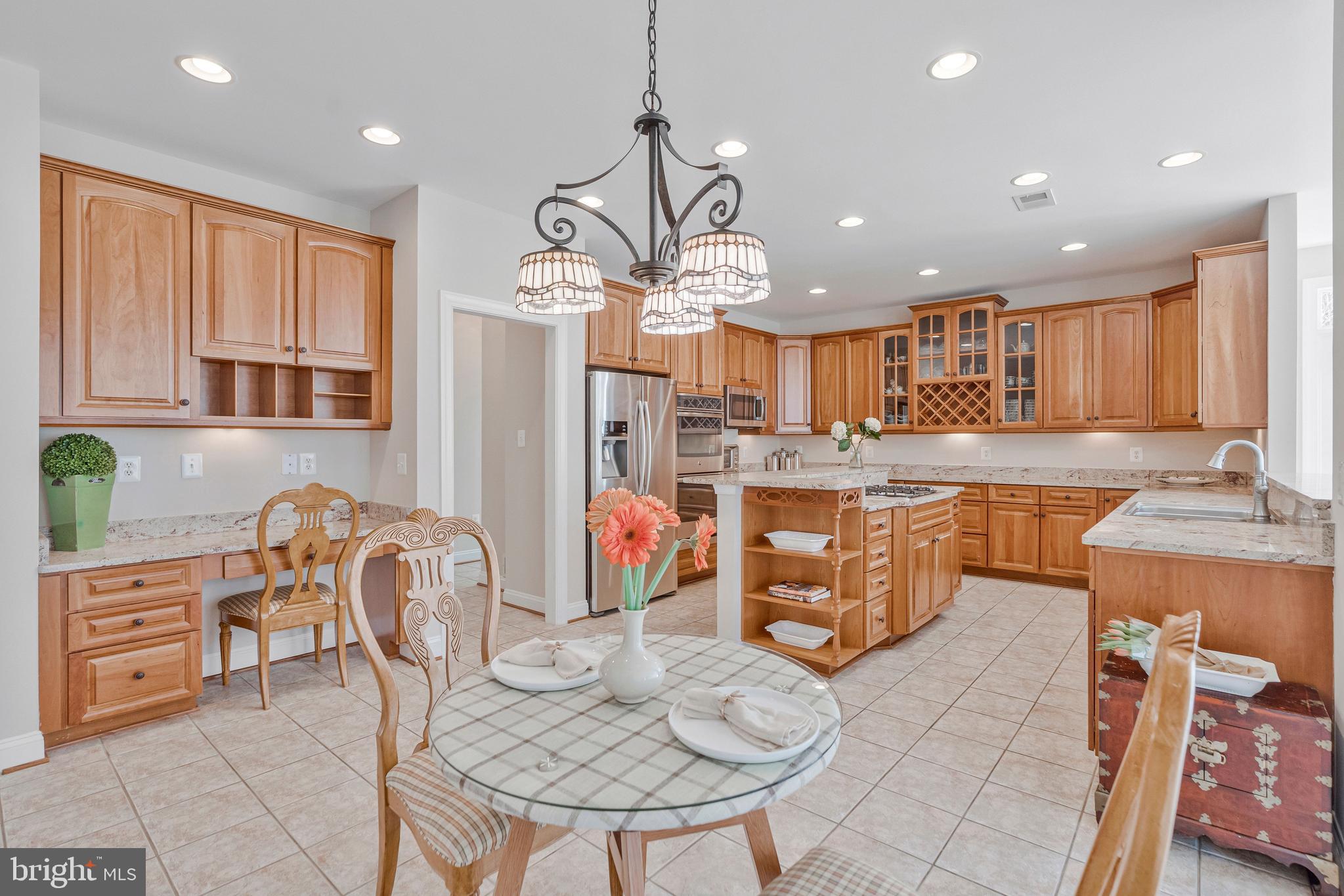 5802 Ridings Manor Place Centreville, VA 20120 - Photo 27 of 86 Breakfast Area