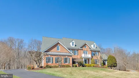 $1,575,000 | 5802 Ridings Manor Place, Centreville, VA 20120